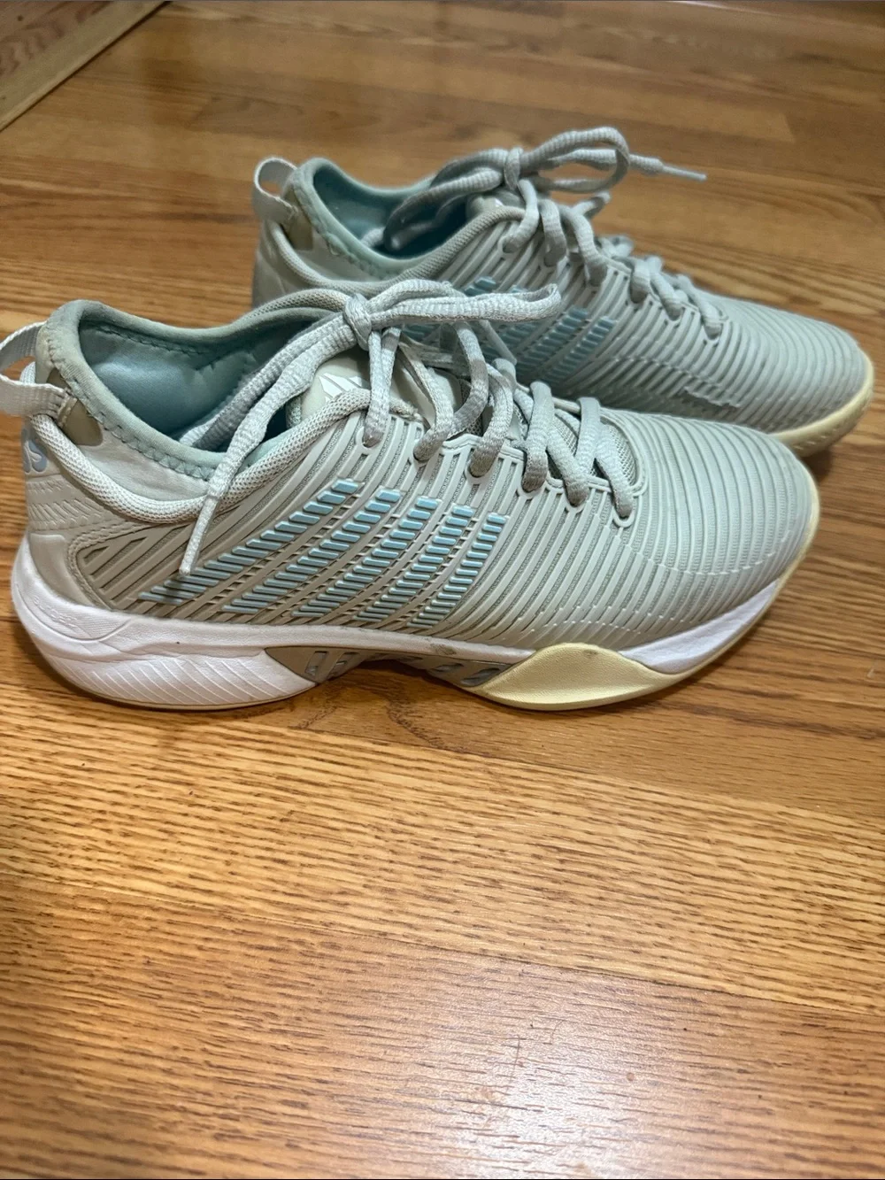 K Swiss Hypercourt Express Tennis Shoes - Light Blue/Gray - Women’s Size 7